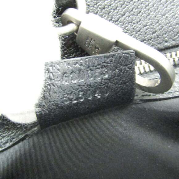 GUCCI Authentic Black Leather Shoulder Bag